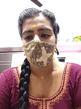 Snapshot of Tamil-Meenu12 chatting on 09.15.25 Tamil-Meenu12 online show from 09.15.25