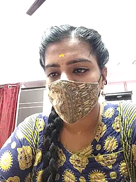 Snapshot of Tamil-Meenu12 chatting on 10.22.25 Tamil-Meenu12 online show from 10.22.25