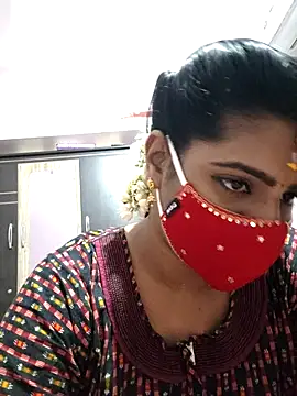 Snapshot of Tamil-Meenu12 chatting on 10.24.25 Tamil-Meenu12 online show from 10.24.25