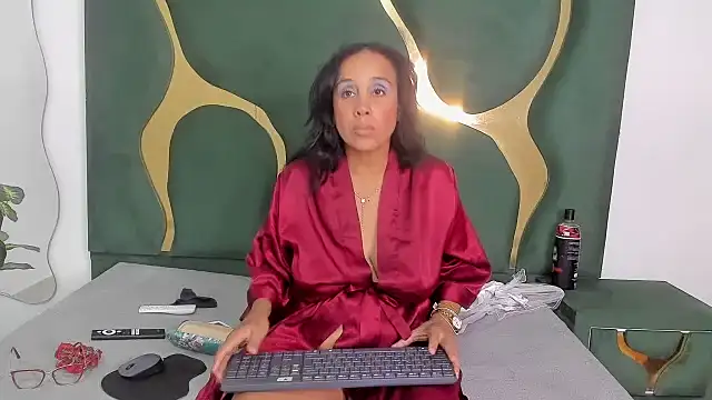 perlaasm online show from 10.26.25