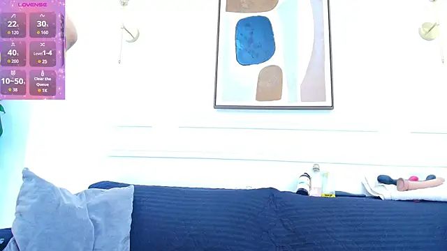 Daisy Price online show from 10.03.25