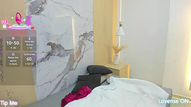 DollyBrowncc online show from 09.27.25