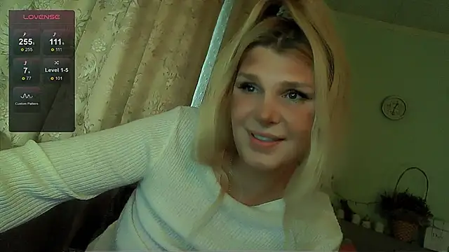 Snapshot of TsPostophere chatting on 10.19.25 TsPostophere online show from 10.19.25