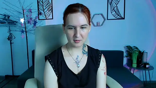 RubyHolmess online show from 09.14.25