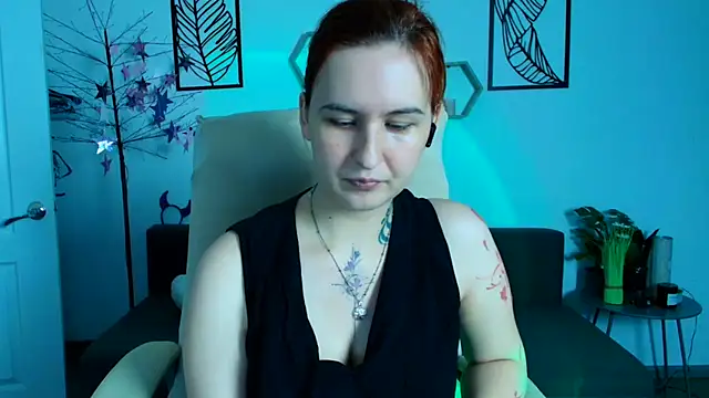 RubyHolmess online show from 09.20.25