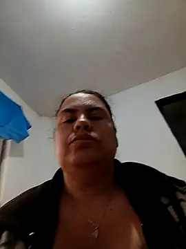 Snapshot of yaneth_ chatting on 09.30.25 yaneth online show from 09.30.25