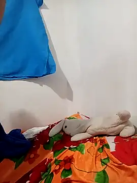 Snapshot of yaneth_ chatting on 10.13.25 yaneth online show from 10.13.25