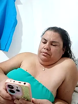 Snapshot of yaneth_ chatting on 11.03.25 yaneth online show from 11.03.25