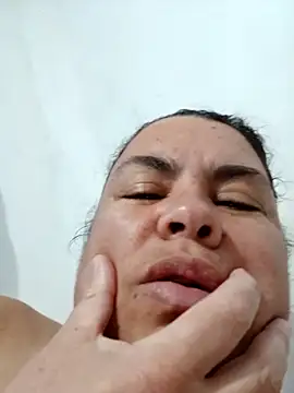 yaneth  online show from 11.12.25