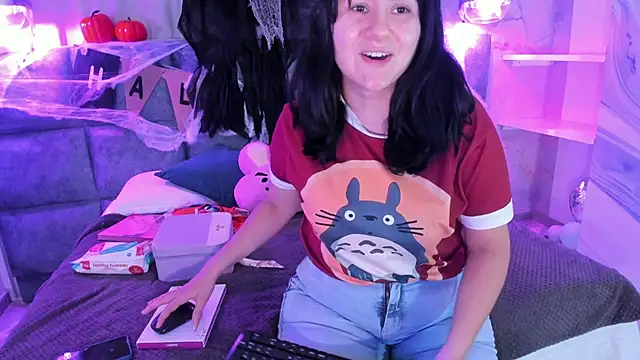 Snapshot of harimoon1 chatting on 10.08.25 harimoon1 online show from 10.08.25