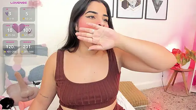 Snapshot of yunna7 chatting on 09.16.25 yunna7 online show from 09.16.25