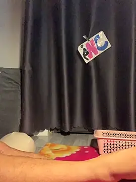 yang-2269 online show from 10.24.25