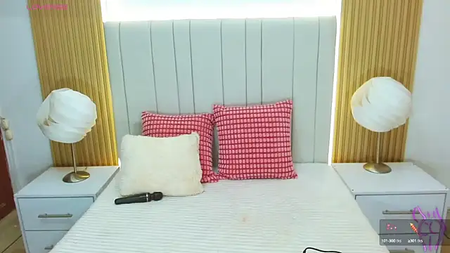 WildScarlet online show from 09.13.25