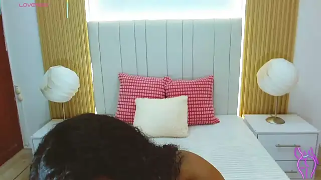 WildScarlet online show from 09.23.25