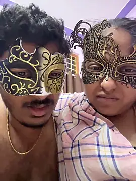 VVcouple online show from 10.28.25