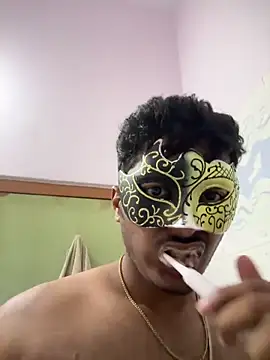 VVcouple online show from 10.30.25