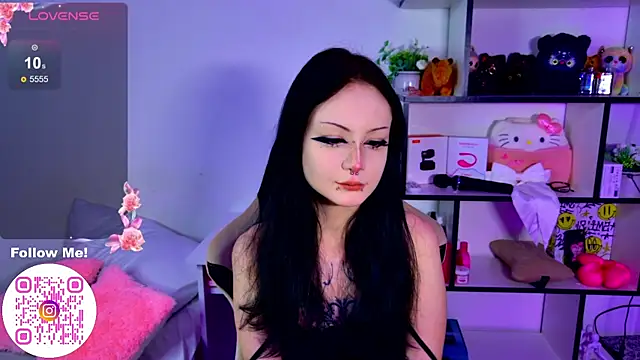 MiaScarlettt online show from 12.18.25