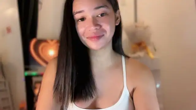 Snapshot of MeJustee chatting on 10.17.25 MeJustee online show from 10.17.25