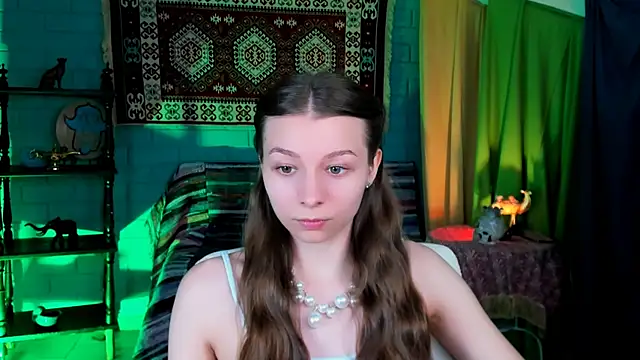 JulieDaniel online show from 11.13.25