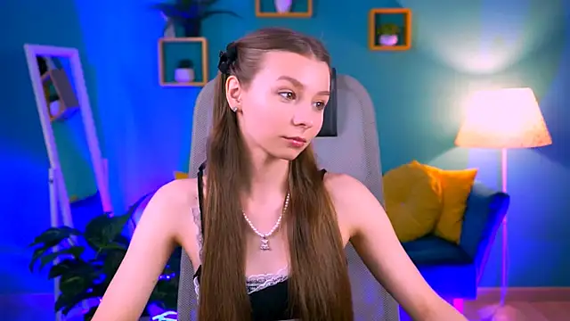 JulieDaniel online show from 03.12.26