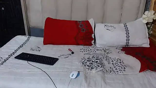 SexyChantyBabe25 online show from 01.14.26