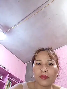 Snapshot of NG_N chatting on 10.30.25 NG N online show from 10.30.25