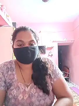 Snapshot of biggbobbsgirl chatting on 09.08.25 biggbobbsgirl online show from 09.08.25