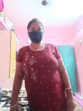 Snapshot of biggbobbsgirl chatting on 10.23.25 biggbobbsgirl online show from 10.23.25