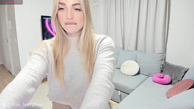 nicole blueberry online show from 10.19.25