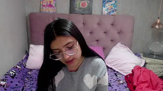 laurenelove online show from 09.12.25