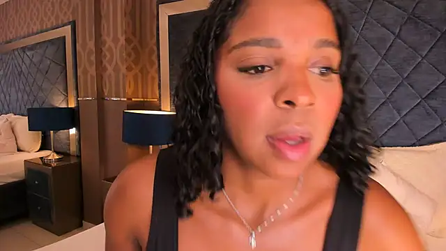 LisaMendez online show from 06.26.26