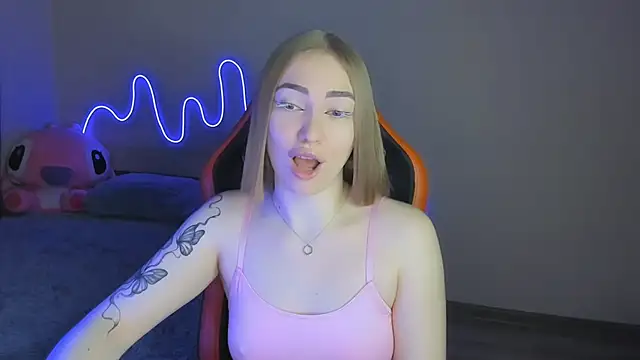 LaraKrein lk online show from 11.12.25