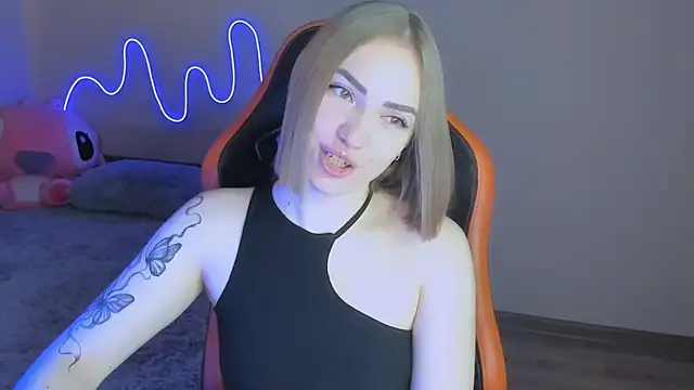 LaraKrein lk online show from 11.15.25