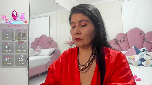 kiraGeiner online show from 01.31.26