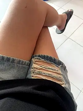 sharon-Hanna online show from 11.13.25