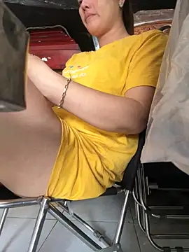 sharon-Hanna online show from 11.17.25