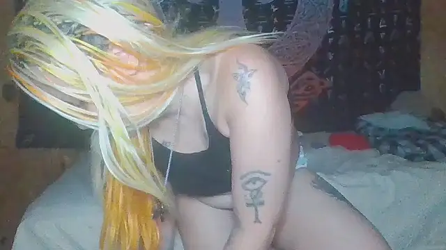 Snapshot of ChaosLovi chatting on 08.02.26 ChaosLovi online show from 08.02.26