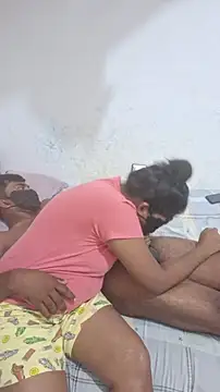 Snapshot of Amaayaa chatting on 02.14.26 Amaayaa online show from 02.14.26