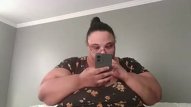 SexyBBW10790 online show from 02.24.26