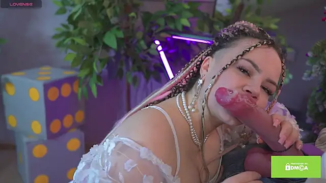 Snapshot of bllowwoww chatting on 01.11.26 bllowwoww online show from 01.11.26