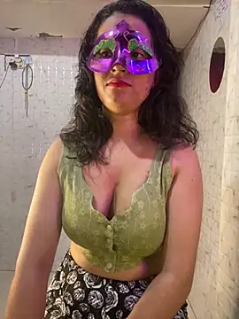 MONA 0213 online show from 10.12.25