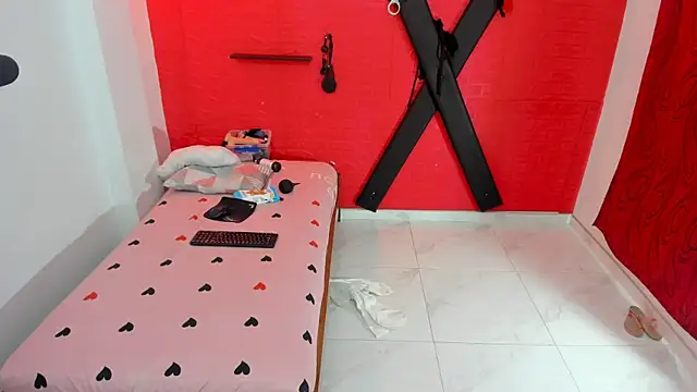 Snapshot of bdsmforever18 chatting on 07.16.26 bdsmforever18 online show from 07.16.26