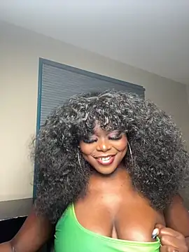 Snapshot of WomanNextdoor1 chatting on 11.12.25 WomanNextdoor1 online show from 11.12.25