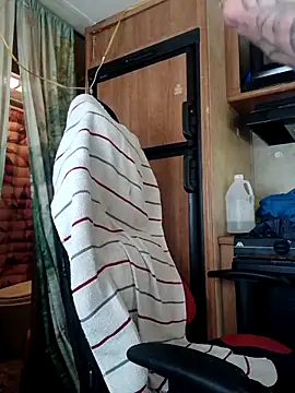 ShawnandDani7074 online show from 04.19.26