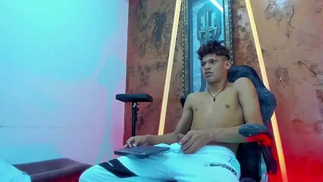 Stronger sexy online show from 09.12.25