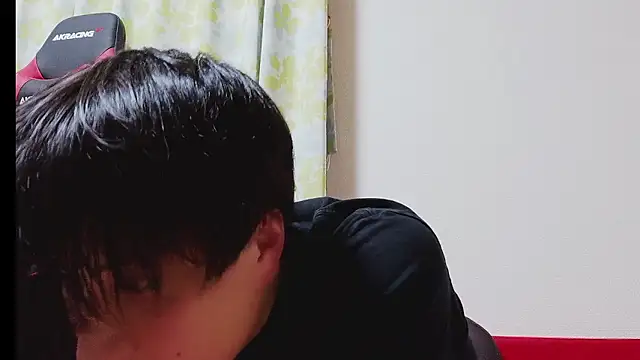 Snapshot of oyu_kun chatting on 02.24.26 oyu kun online show from 02.24.26