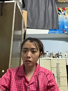 Snapshot of Minee1202 chatting on 04.27.26 Minee1202 online show from 04.27.26