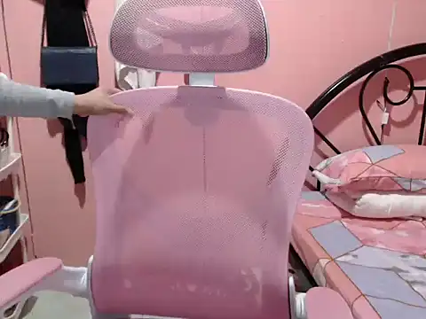 Snapshot of Wynxx chatting on 10.02.25 Wynxx online show from 10.02.25