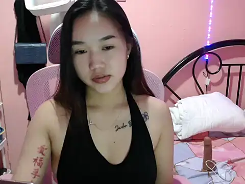 Snapshot of Wynxx chatting on 10.05.25 Wynxx online show from 10.05.25