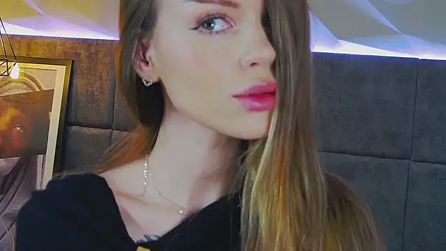 MarilynNova online show from 03.08.26